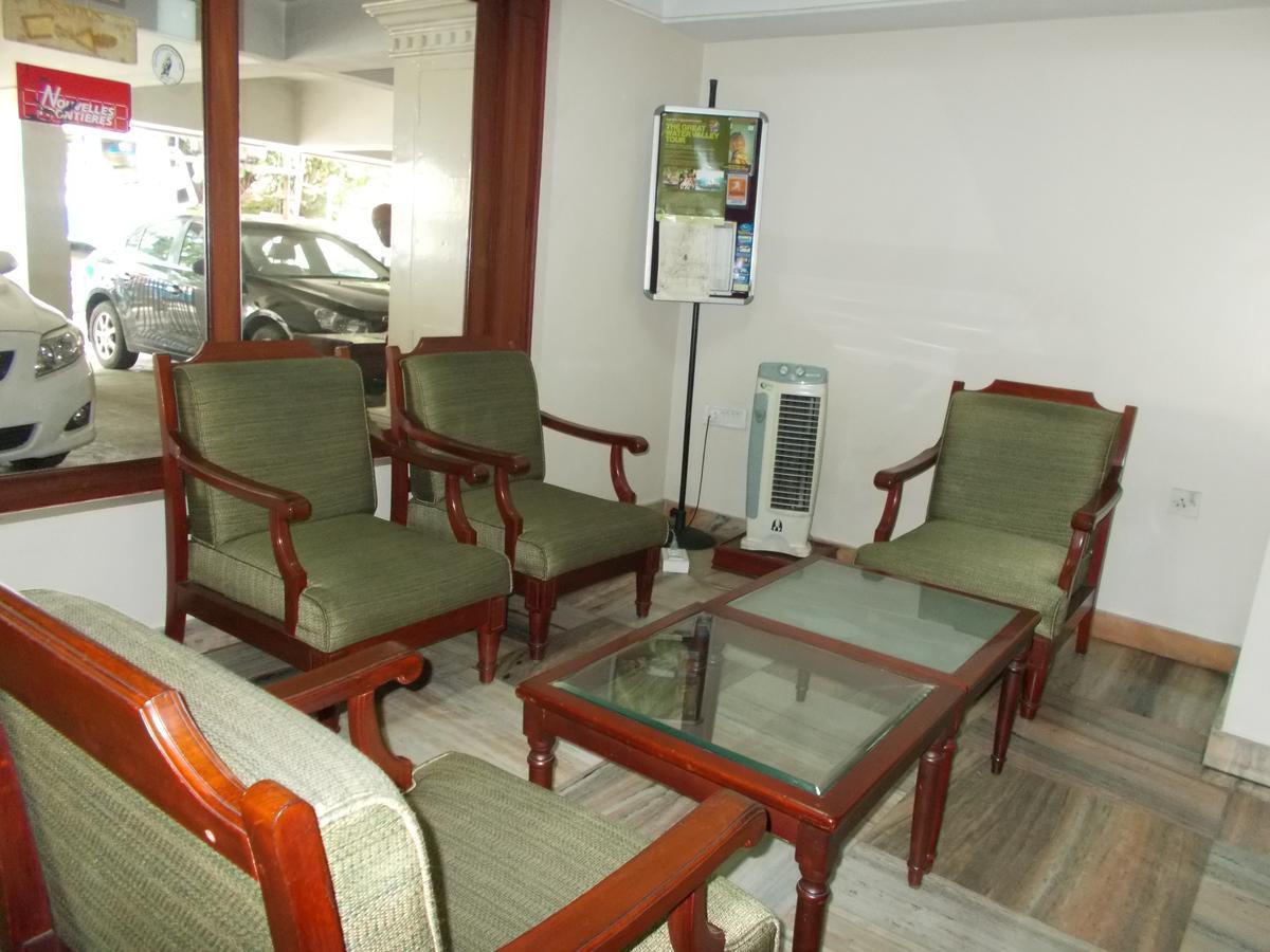 Biju'S Tourist Home Kochi Eksteriør billede